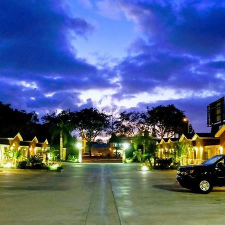 West Coast Inn Santa Ana Luaran gambar