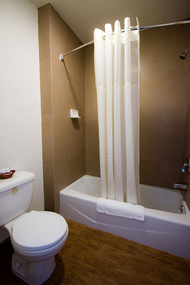 West Coast Inn Santa Ana Bilik gambar